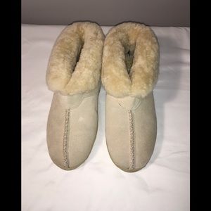 Cozie Steps 100% Aussie Sheepskin/Leather slippers. Woman’s 9/Men’s 6 Like NEW